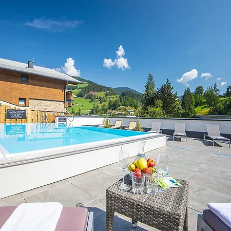 Penthouse In Near Grafenberg Lift *