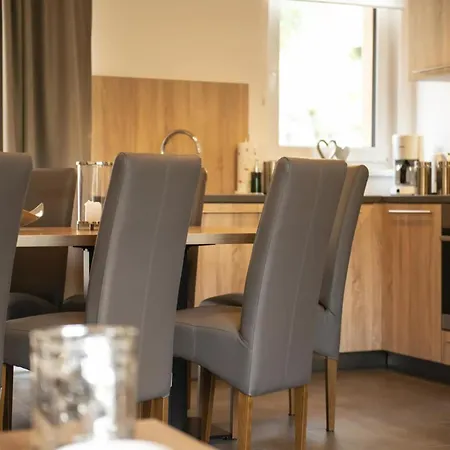 Penthouse In Near Grafenberg Lift *