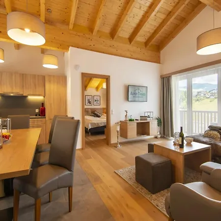 Penthouse In Near Grafenberg Lift